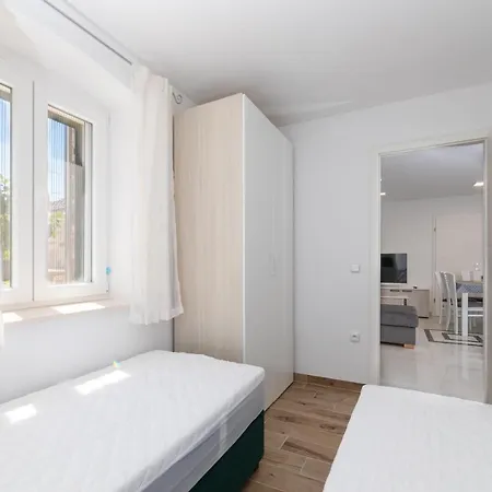 Canaki Apartman Supetar