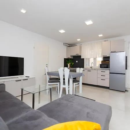 Apartamento Canaki Supetar