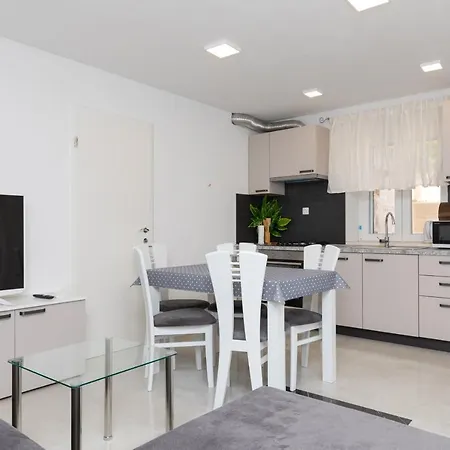 Canaki سوبيتار